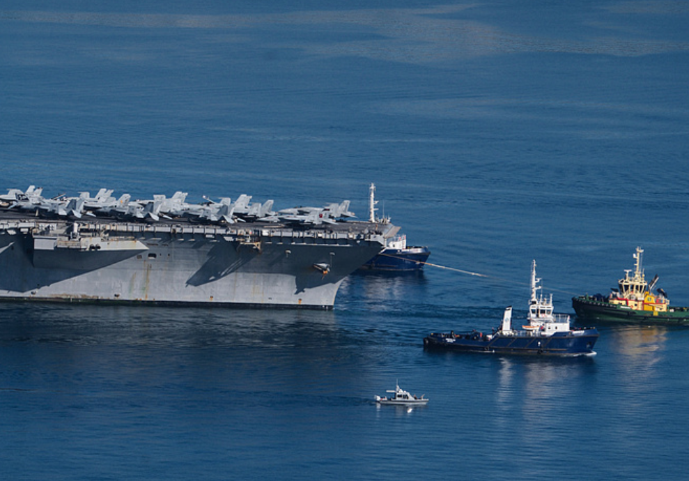 美“福特”号航母火灾被曝持续超30小时 